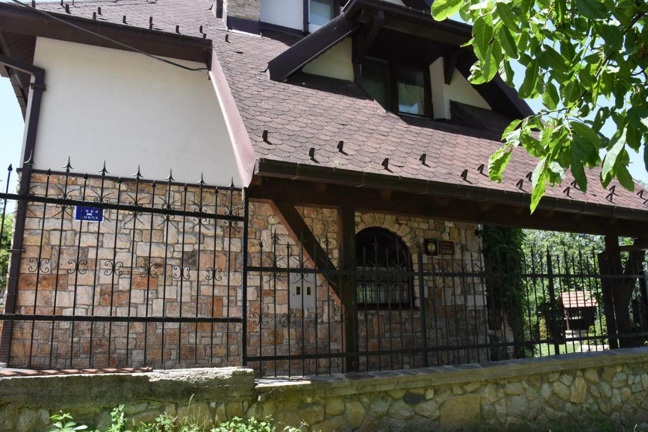 Villa Serz Bitola Esterno foto